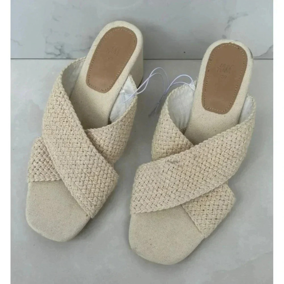 H&M Womens Square Toe Crossover Block Heels Crochet Mules Sandal Beige Sz 8 - Picture 1 of 9